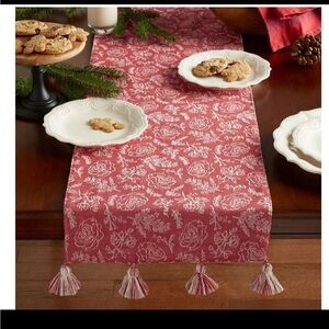 The Pioneer Woman Red and White Floral Table Runner